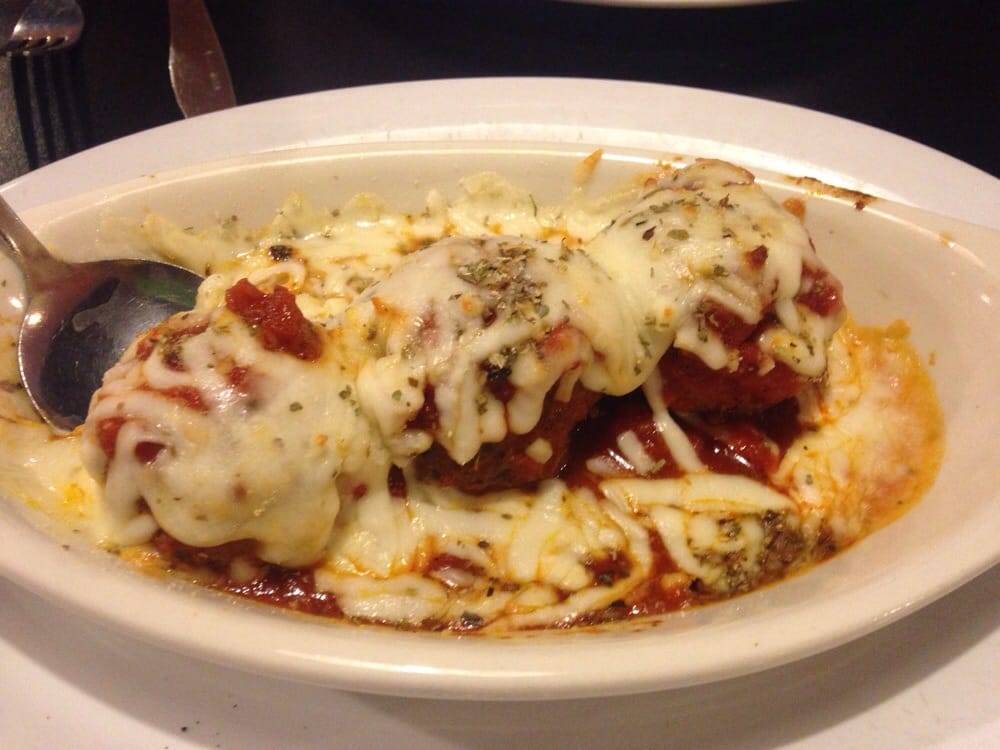 Bruccis Pizza | restaurant | 13500 Beach Blvd, Jacksonville, FL 32224, USA | 9042236913 OR +1 904-223-6913