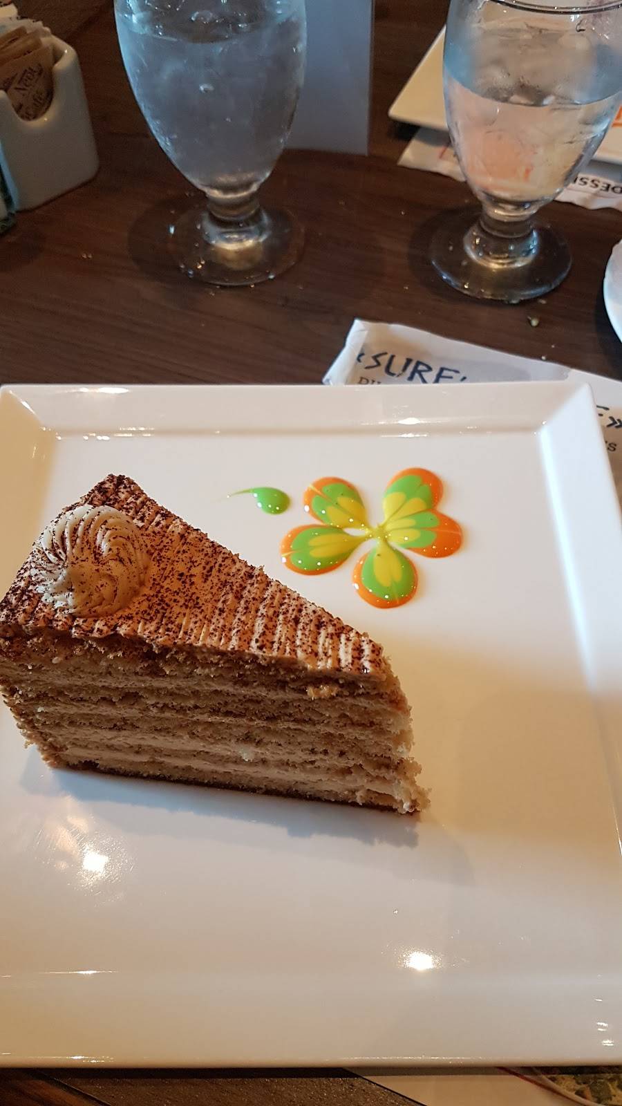 Casa Grecque | restaurant | 912 Rue Principale, Granby, QC J2G 2Z4, Canada | 4507777250 OR +1 450-777-7250