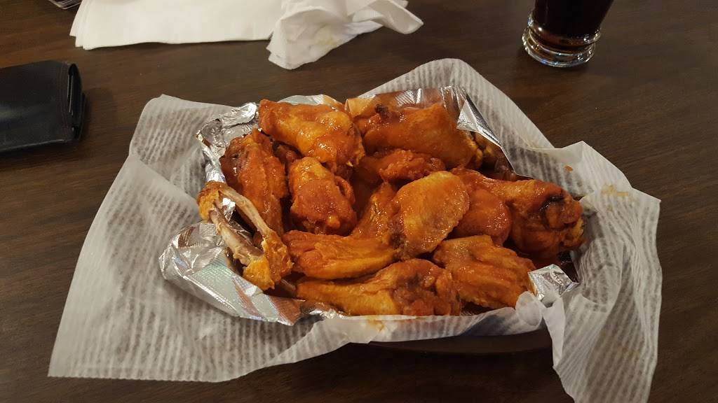 Waynewood Inn | restaurant | 8421 Bluffton Rd, Fort Wayne, IN 46809, USA | 2607470816 OR +1 260-747-0816
