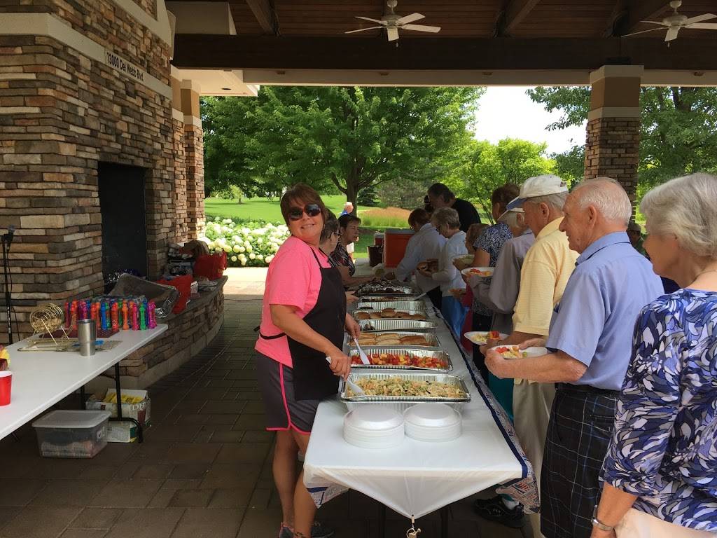 Masis Pizza & Catering | restaurant | 222 N Western Ave, Carpentersville, IL 60110, USA | 8474263700 OR +1 847-426-3700