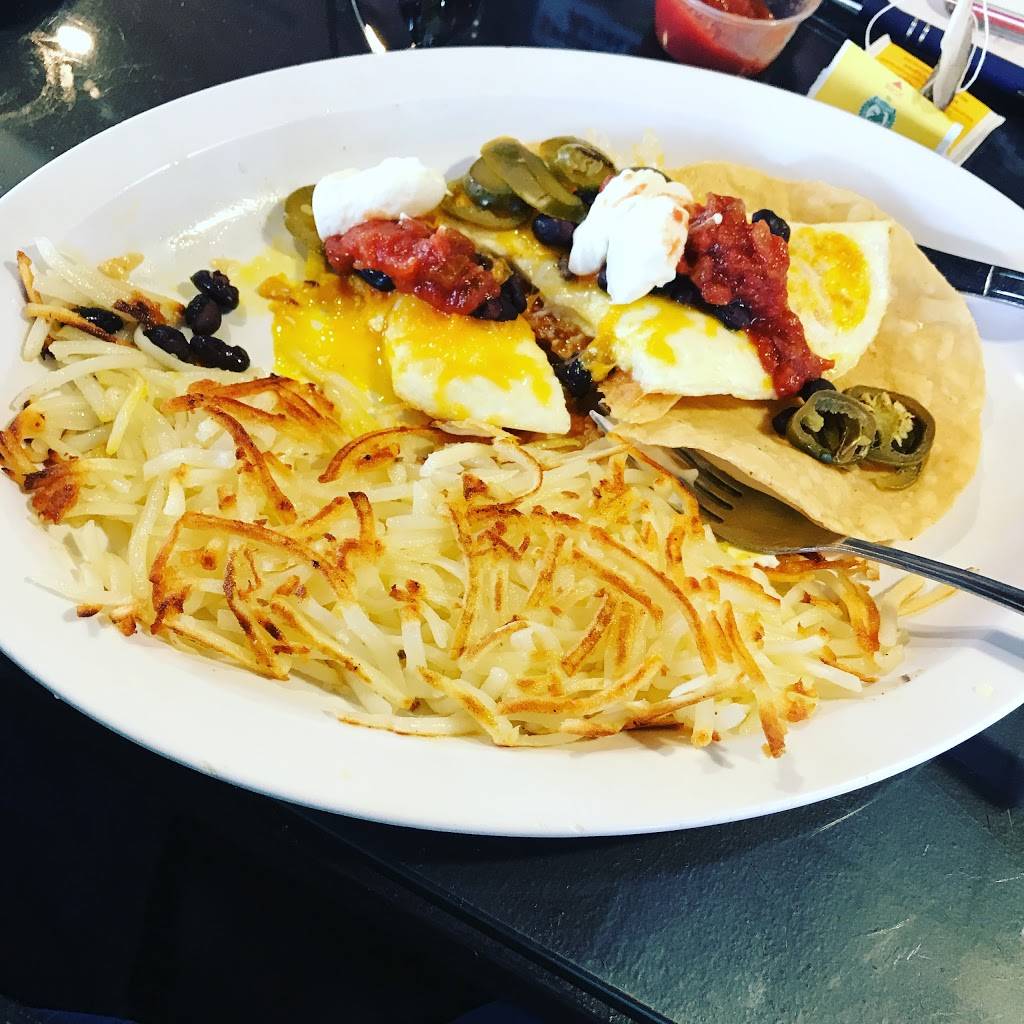 Lynns on First | restaurant | 180 N 1st St, Brighton, MI 48116, USA | 8102275284 OR +1 810-227-5284