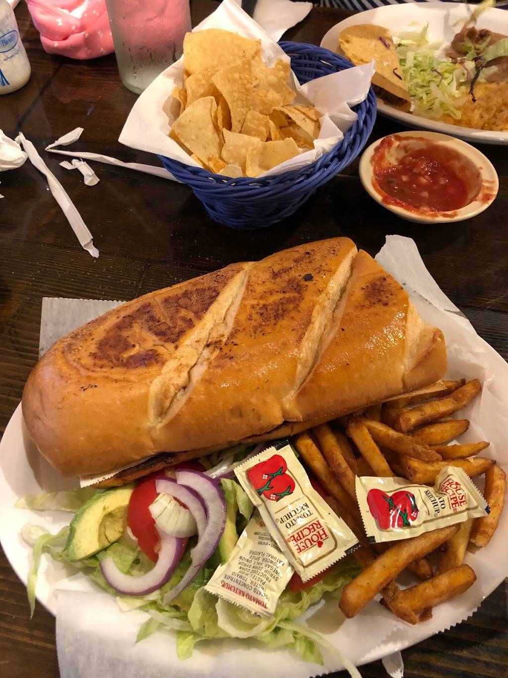 DCasa | restaurant | 2606 Main St, Tupelo, MS 38801, USA | 6628420990 OR +1 662-842-0990