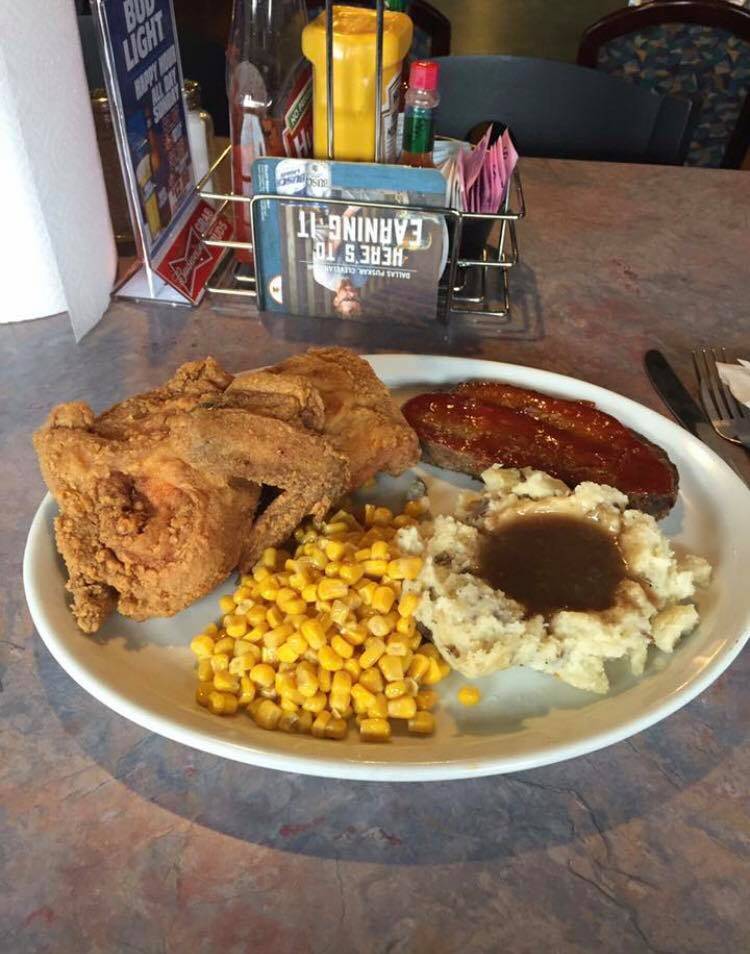 Brown Jerrys Blues Brews Barbecue | restaurant | 147 W St Louis St, Pacific, MO 63069, USA | 6363930553 OR +1 636-393-0553