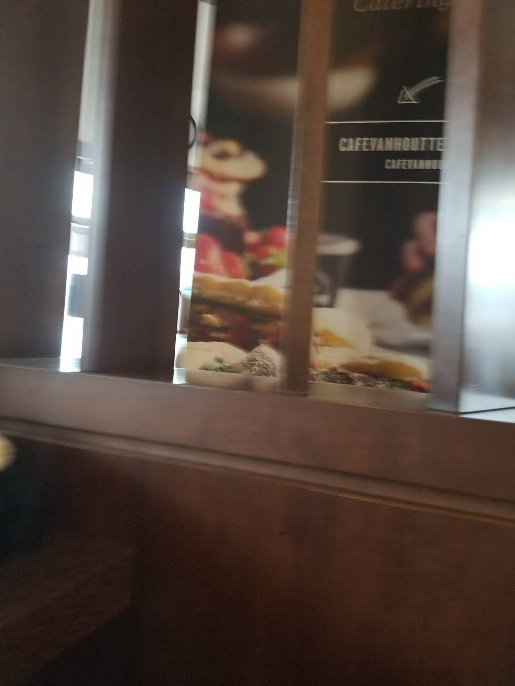 Van Houtte Cafe Bistro | cafe | 5 Place Bourget S, Joliette, QC J6E 5E3, Canada | 4507554140 OR +1 450-755-4140