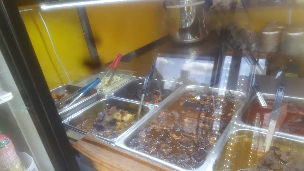 Hummingbird | restaurant | 3135 NY-112, Medford, NY 11763, USA | 6318466800 OR +1 631-846-6800