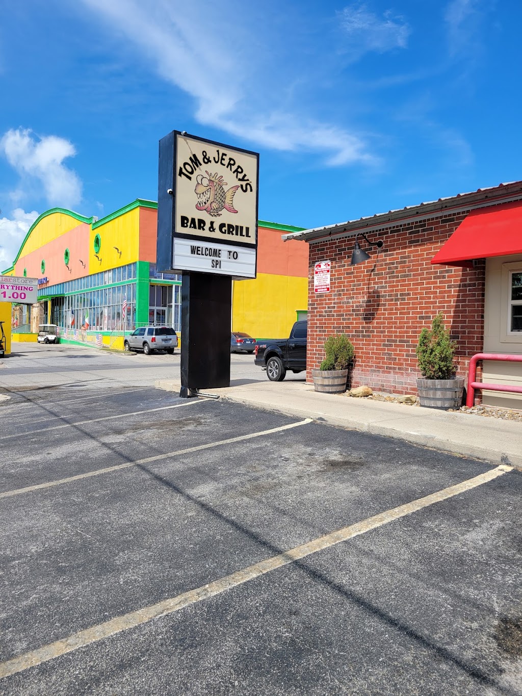 Tom and Jerrys | restaurant | 3212 Padre Blvd, South Padre Island, TX 78597, USA | 9567618999 OR +1 956-761-8999