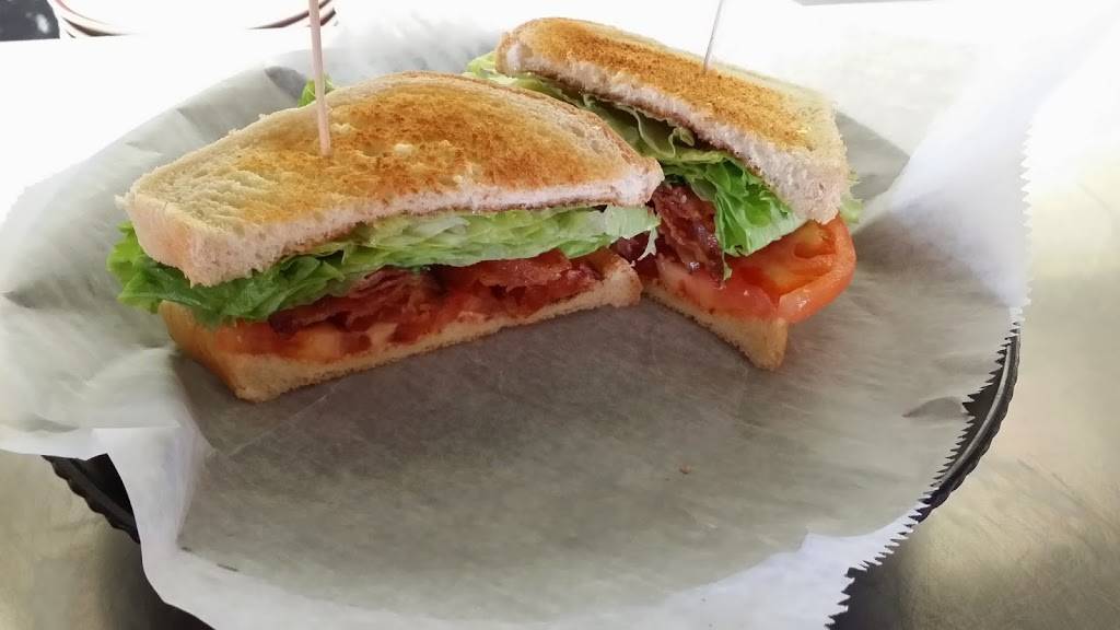 Friendship House Family Restaurant | cafe | N357 Brandenburg Ave, Merrill, WI 54452, USA | 7155368582 OR +1 715-536-8582