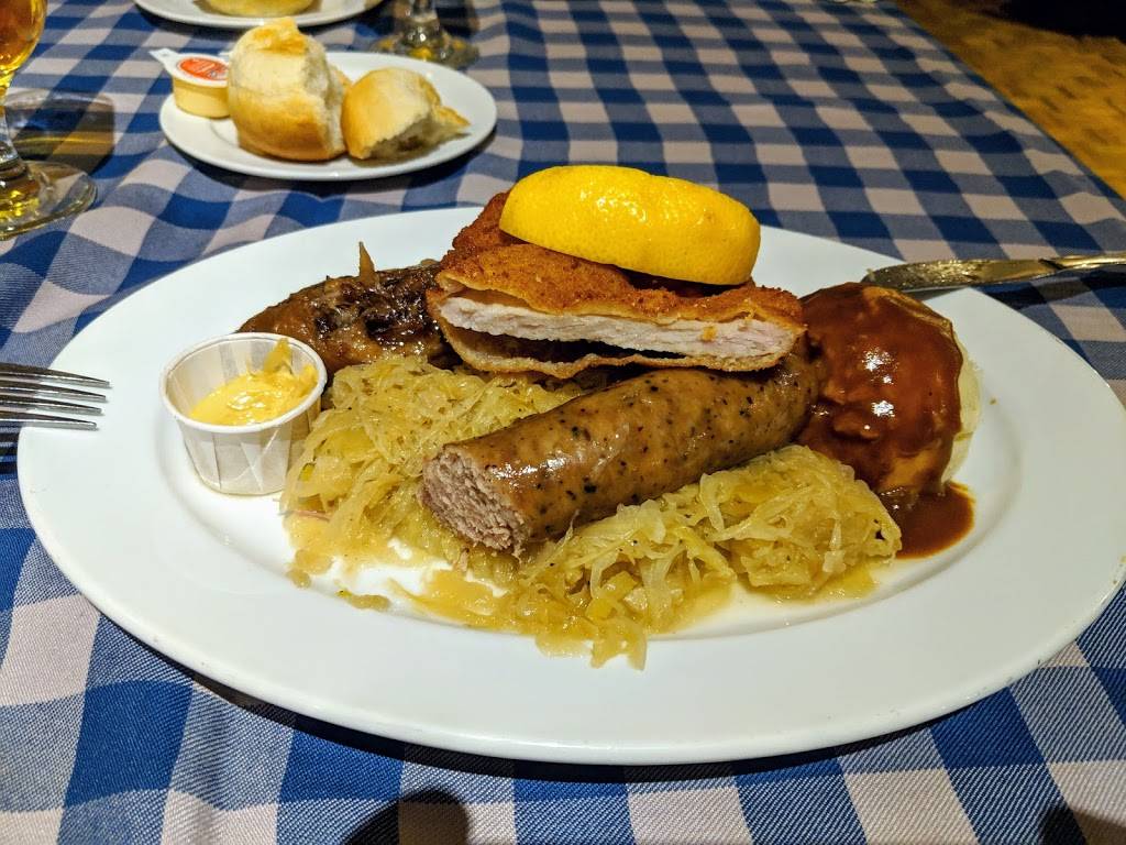 Concordia Club | restaurant | 429 Ottawa St S, Kitchener, ON N2M 3P6, Canada | 5197455617 OR +1 519-745-5617