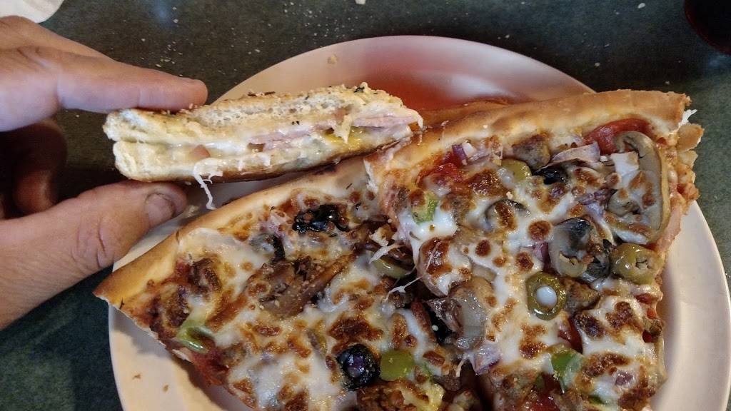 Pizza Inn | restaurant | 1320 Mockingbird Ln, Sulphur Springs, TX 75482, USA | 9038851549 OR +1 903-885-1549