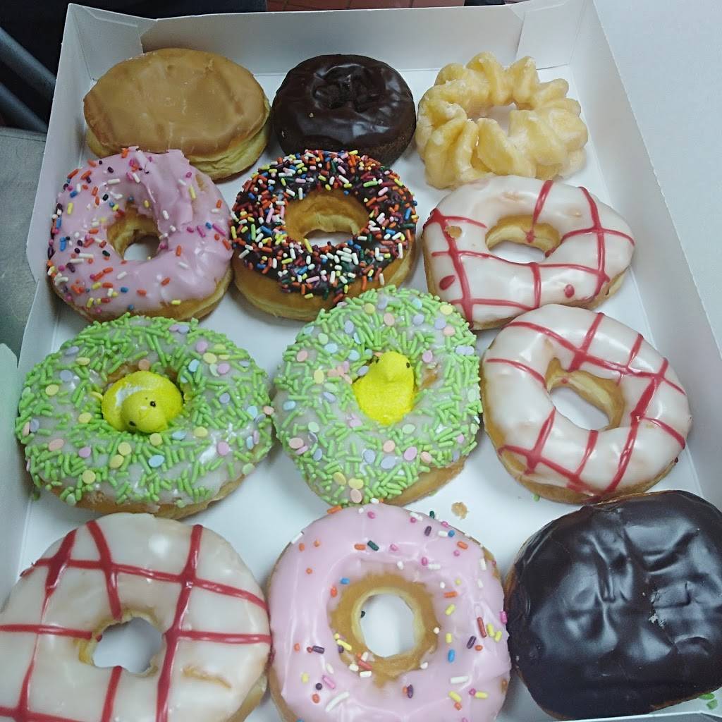 Dunkin | bakery | 16204 Lorain Ave, Cleveland, OH 44111, USA | 2168123865 OR +1 216-812-3865