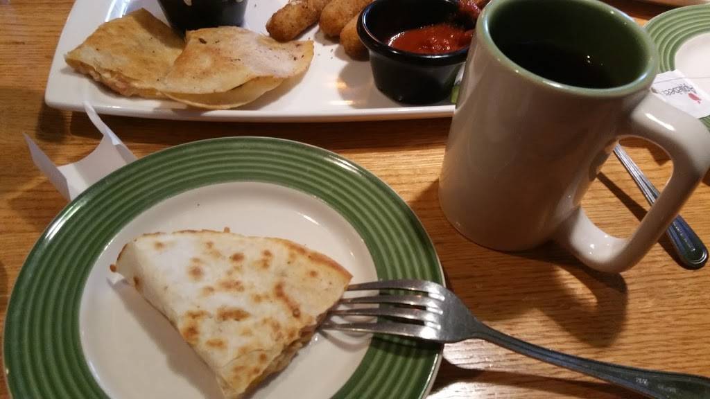 Applebees Grill + Bar | restaurant | 1721 W Morton Ave, Jacksonville, IL 62650, USA | 2172433654 OR +1 217-243-3654