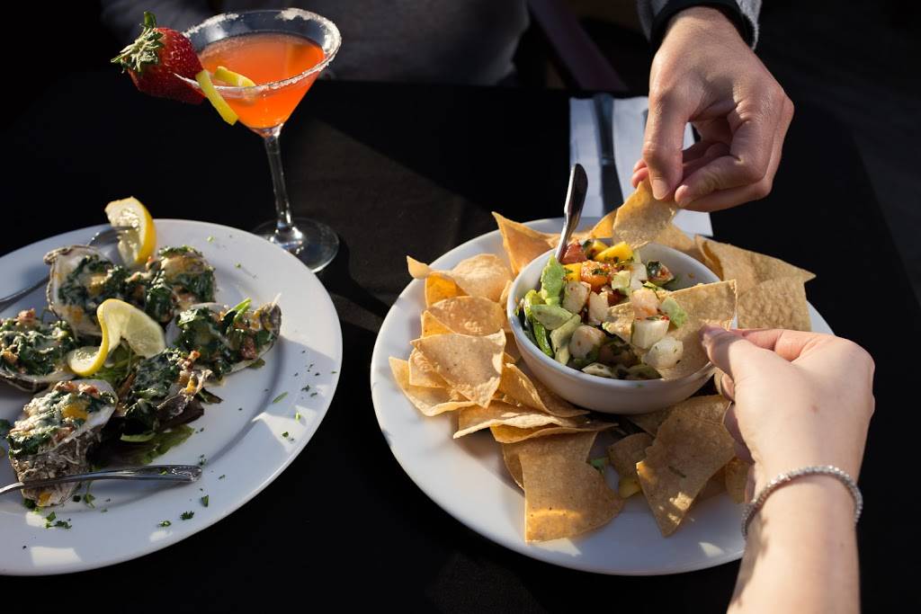 Moby Dick Restaurant | restaurant | 220 Stearns Wharf, Santa Barbara, CA 93109, USA | 8059650549 OR +1 805-965-0549