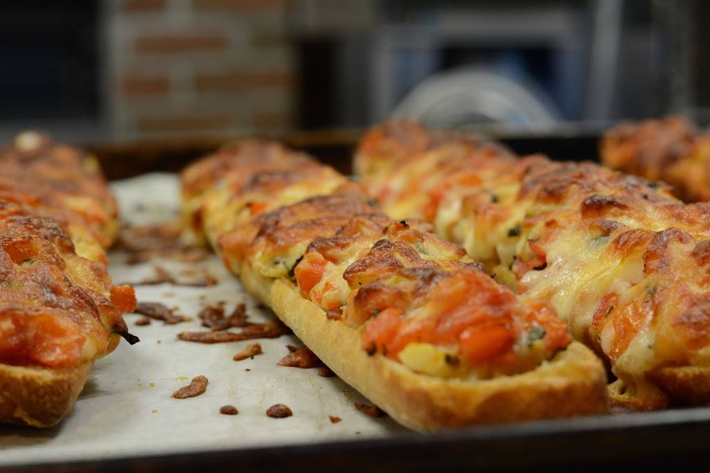 Go Pasta | restaurant | 32 Old Tower Hill Rd, Wakefield, RI 02879, USA | 4012844311 OR +1 401-284-4311