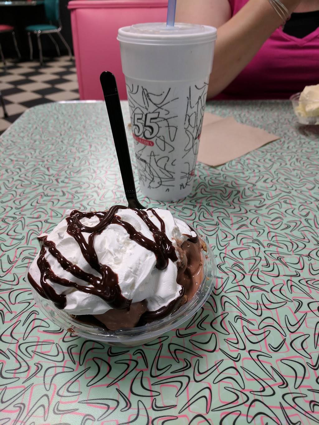 Hwy 55 Burgers Shakes & Fries | restaurant | 1183 University Dr #110, Burlington, NC 27215, USA | 3365380383 OR +1 336-538-0383