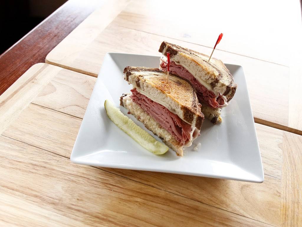 OMalleys Pub | restaurant | 1500 N Opdyke Rd, Auburn Hills, MI 48326, USA | 2483736690 OR +1 248-373-6690