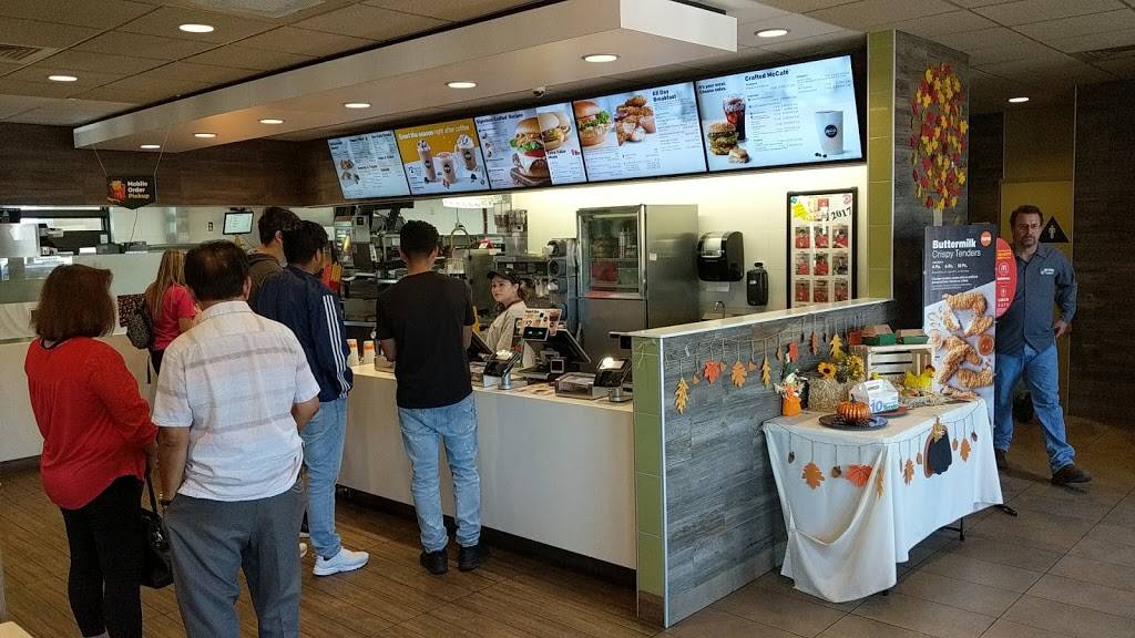McDonalds | restaurant | 27103 McBean Pkwy, Santa Clarita, CA 91355, USA | 6617995861 OR +1 661-799-5861
