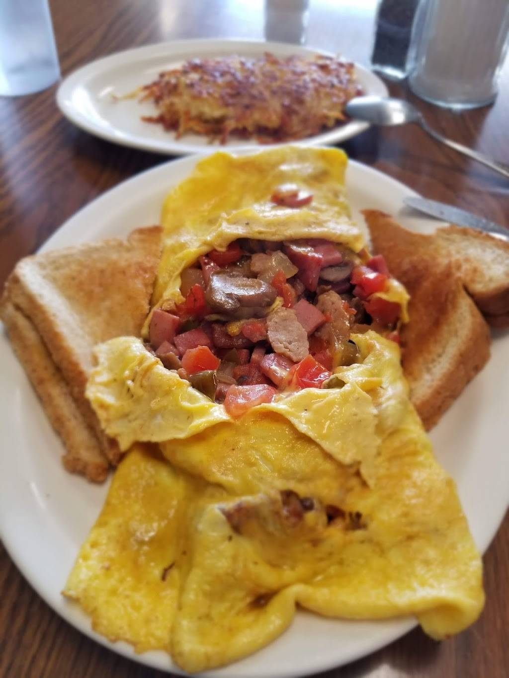 Hovies | restaurant | 1450 Yankee Doodle Rd, Eagan, MN 55122, USA | 6514522753 OR +1 651-452-2753