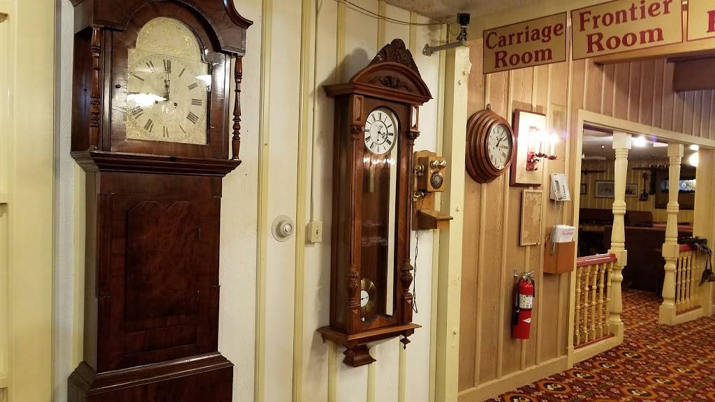 White Fence Farm Restaurant | restaurant | 1376 Joliet Rd, Romeoville, IL 60446, USA | 6307391720 OR +1 630-739-1720