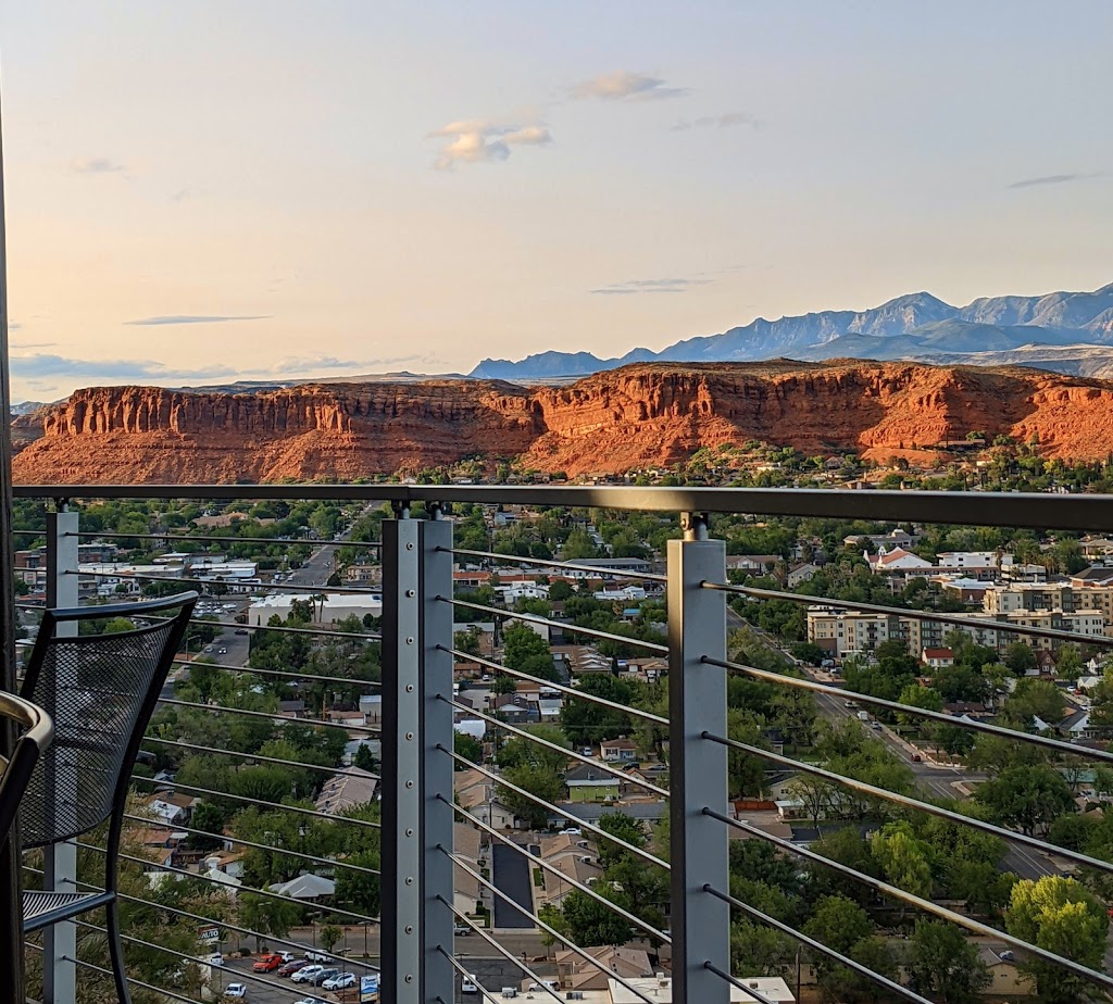 Cliffside Restaurant | restaurant | 511 S Tech Ridge Dr, St. George, UT 84770, USA | 4353196005 OR +1 435-319-6005