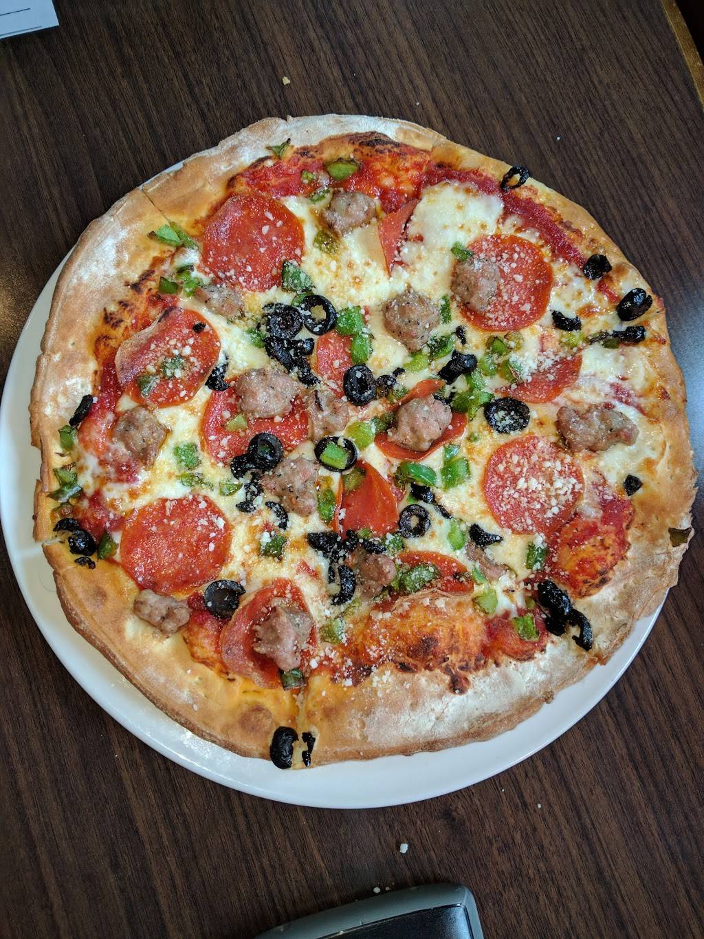 The Handsome Hobo Pizzeria | restaurant | 1437 Whitehall Rd, Muskegon, MI 49445, USA | 2317190123 OR +1 231-719-0123