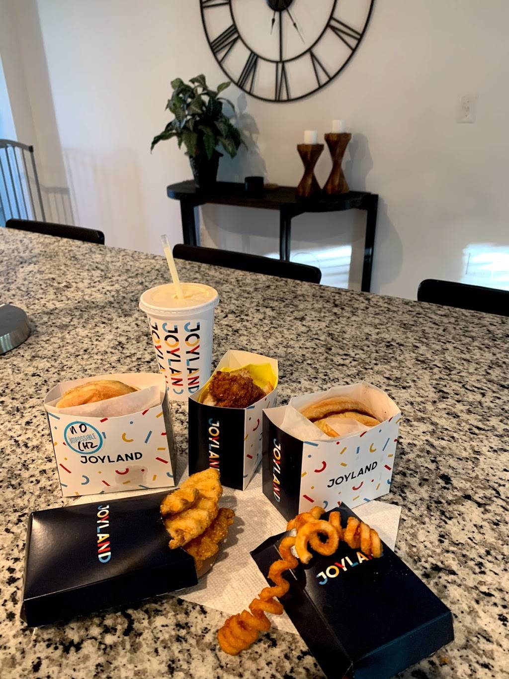 Joyland Restaurant | restaurant | 901 Woodland St, Nashville, TN 37206, USA | 6159224934 OR +1 615-922-4934