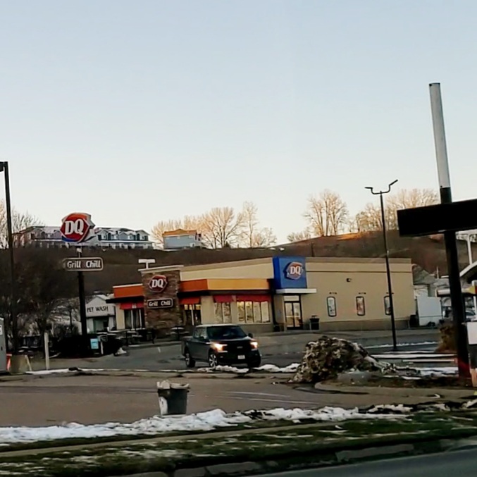 Dairy Queen | restaurant | 2715 Trinity Dr, Sioux City, IA 51108, USA | 7122391461 OR +1 712-239-1461