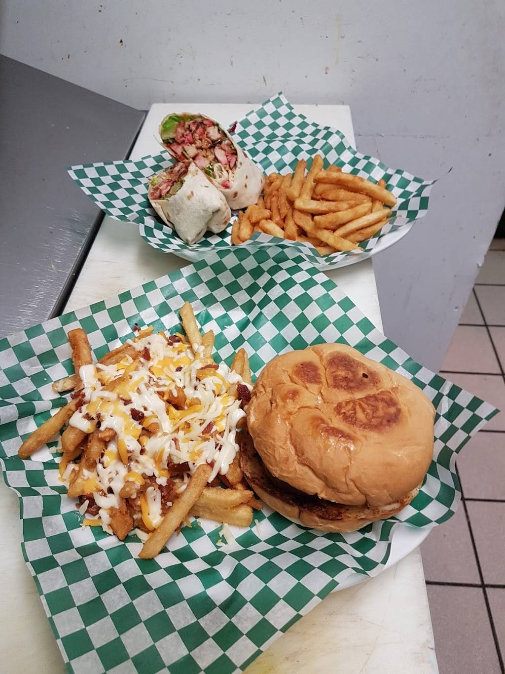 LINDSAYS AROMA . First Indian Restaurant in Lindsay. Butterchic | restaurant | 32 Queen St, Lindsay, ON K9V 1G2, Canada | 7053281001 OR +1 705-328-1001