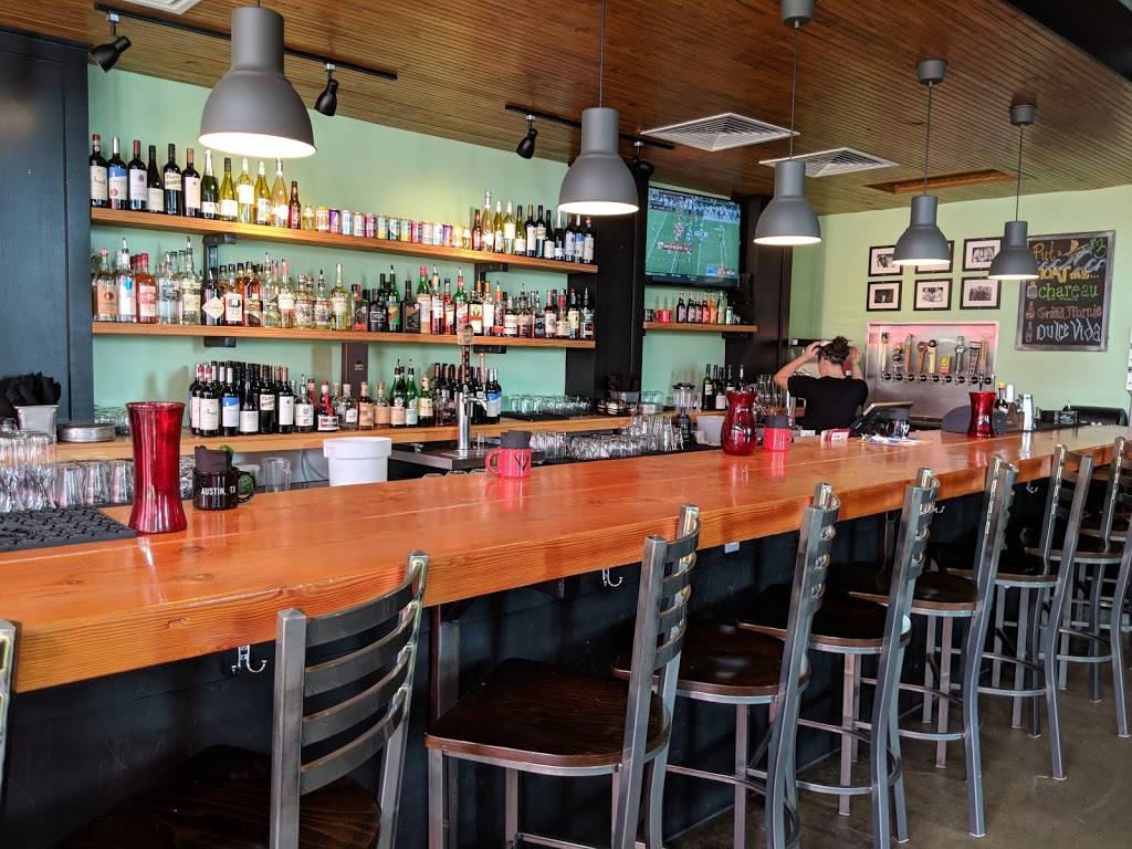 Via 313 Pizza | restaurant | 1802 E 6th St, Austin, TX 78702, USA | 5125800999 OR +1 512-580-0999