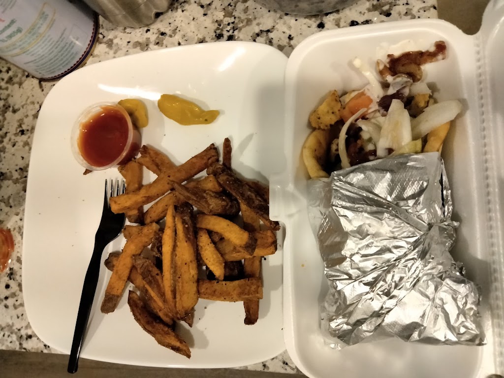 Fetas Lone Star Greek | restaurant | 300-316 E Oak St, Denton, TX 76201, USA | 9405950056 OR +1 940-595-0056