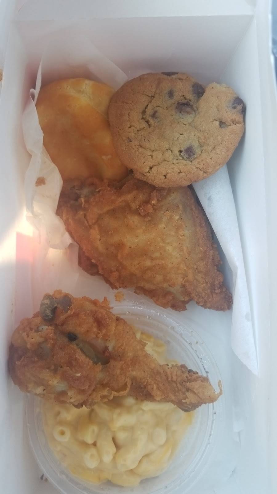 KFC | restaurant | 4358 Dodge St, Omaha, NE 68131, USA | 4025043474 OR +1 402-504-3474