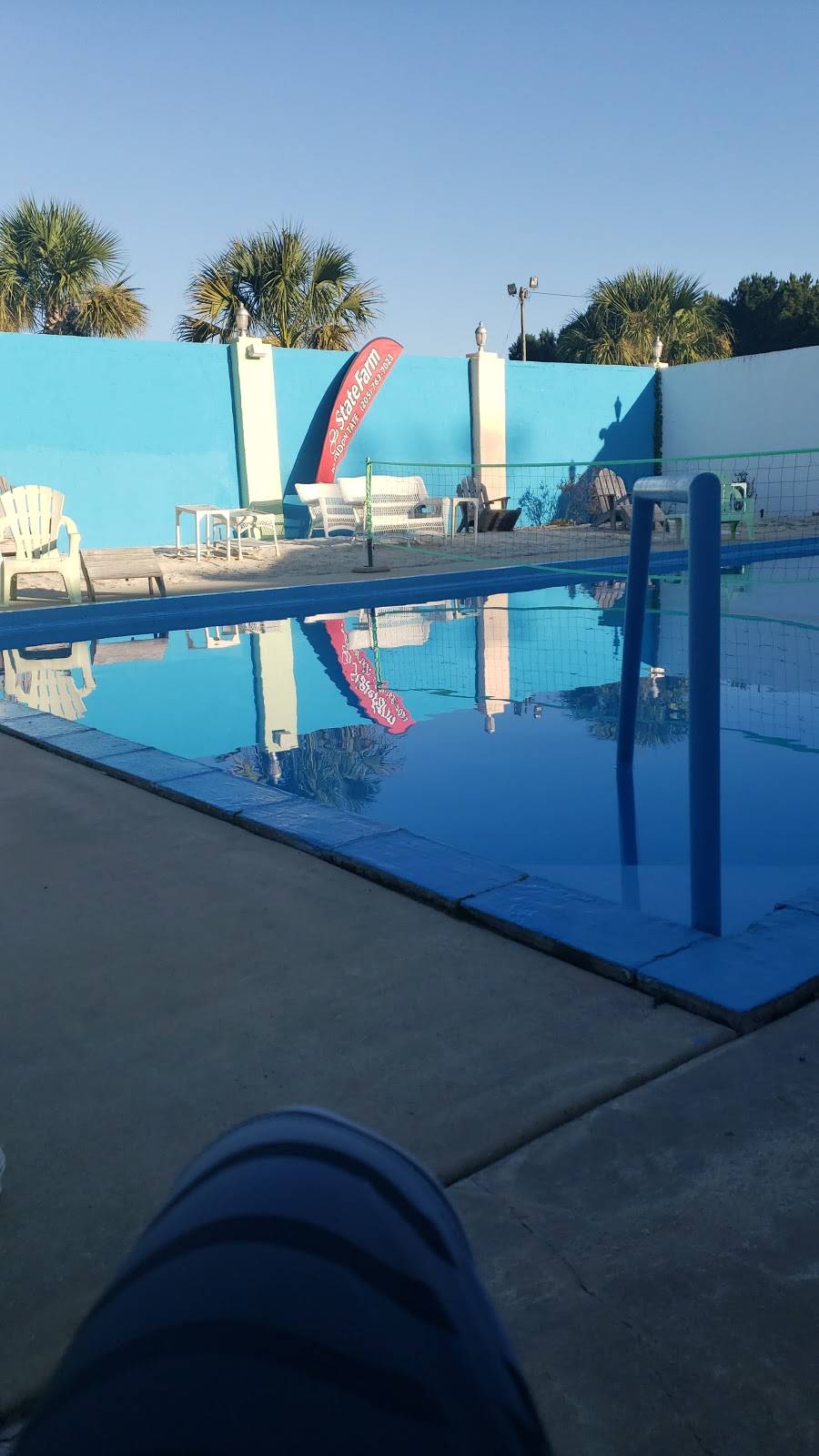 Caribe Club and Marina | restaurant | 84 Blue Eye Rd W, Lincoln, AL 35096, USA | 2057631478 OR +1 205-763-1478