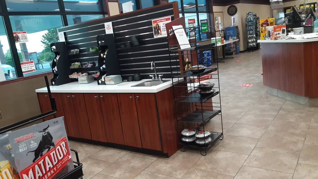 Caseys | meal takeaway | 9990 Woodland Rd, Lenexa, KS 66220, USA | 9133241571 OR +1 913-324-1571