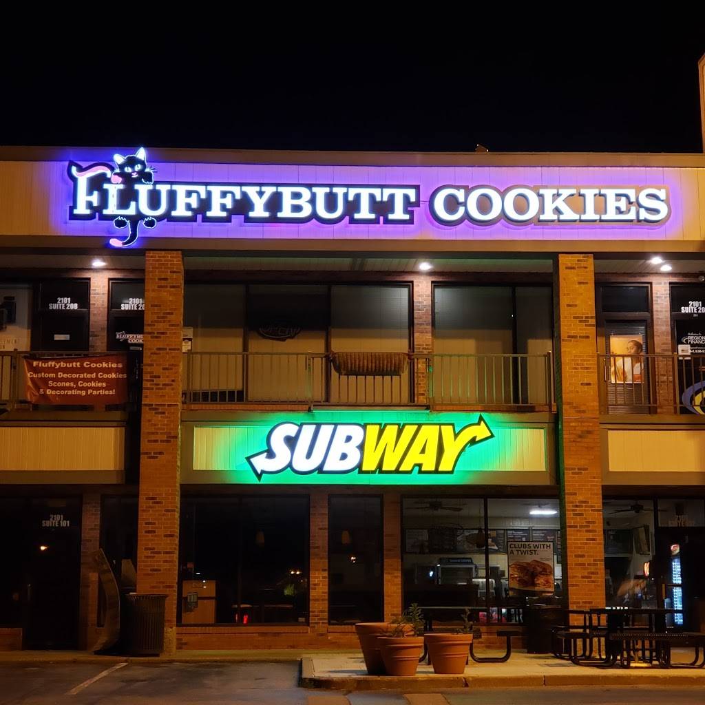 Subway Restaurants | restaurant | Crossroads W Shop Center, 2101 W Broadway Ste 102, Columbia, MO 65203, USA | 5734458456 OR +1 573-445-8456
