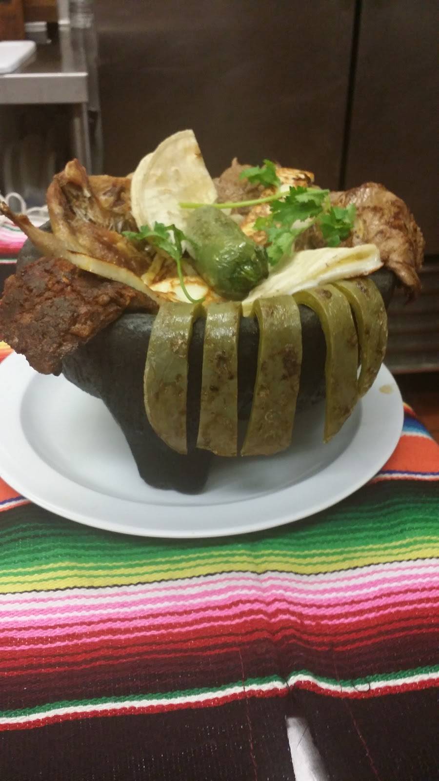 Estrella Mexican Restaurant | restaurant | 650 S Harbor Blvd, Santa Ana, CA 92704, USA | 7147754754 OR +1 714-775-4754