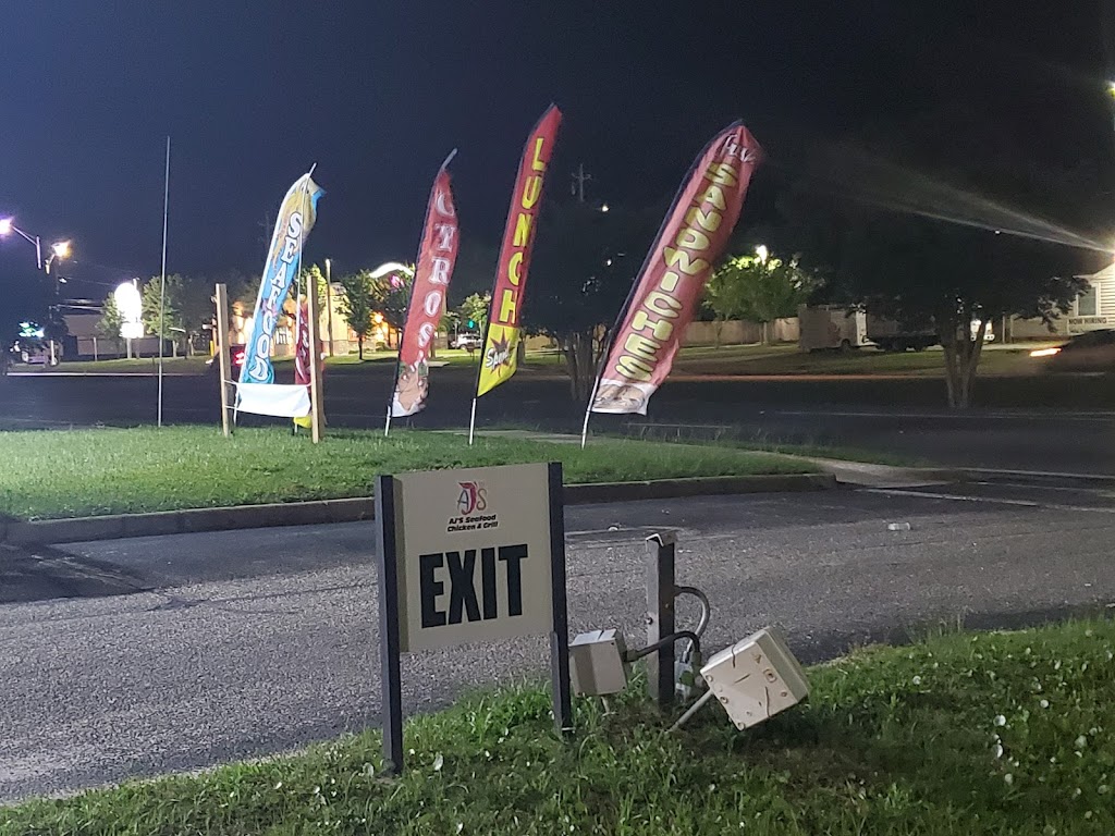 AJs Seafood Chicken & Grill | restaurant | 1049 N Navy Blvd, Pensacola, FL 32507, USA | 8504662966 OR +1 850-466-2966