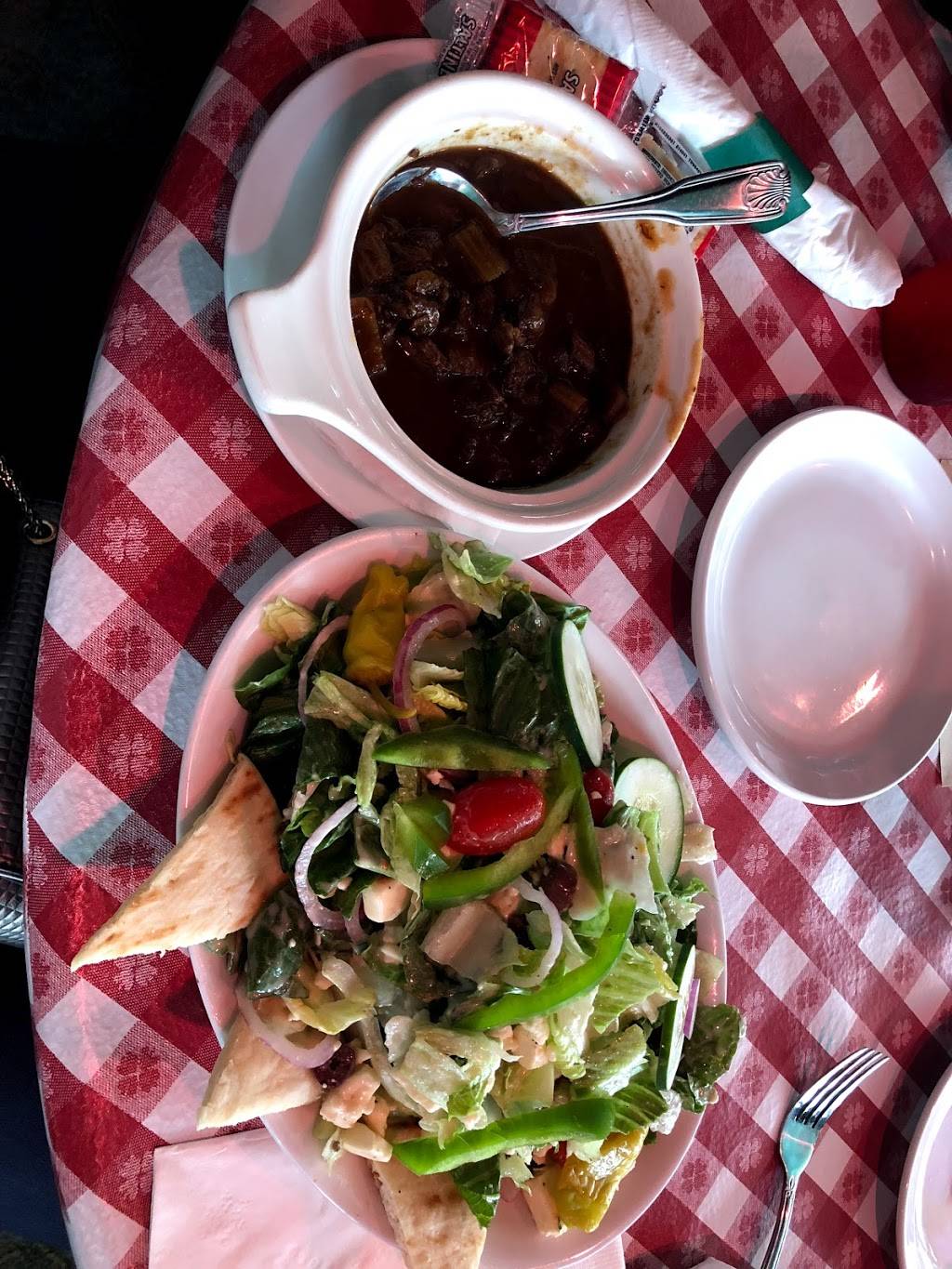 Calecos Bar & Grill | restaurant | 101 N Broadway, St. Louis, MO 63102, USA | 3144210708 OR +1 314-421-0708