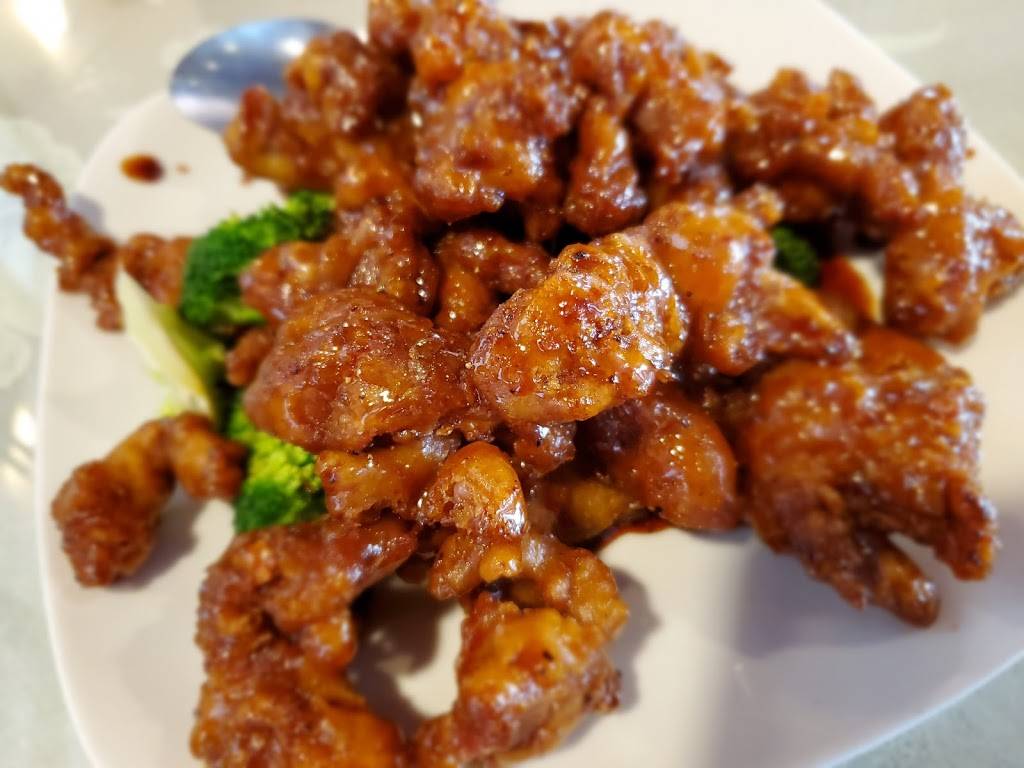 Mai Place | restaurant | 3152 NE Sunset Blvd, Renton, WA 98056, USA | 4252286388 OR +1 425-228-6388