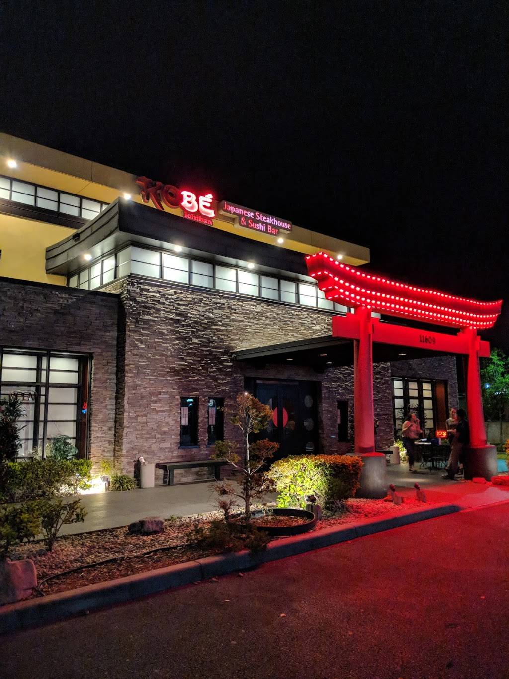 Kobe Plaza | restaurant | 11599 E Colonial Dr, Orlando, FL 32817, USA | 4072089062 OR +1 407-208-9062