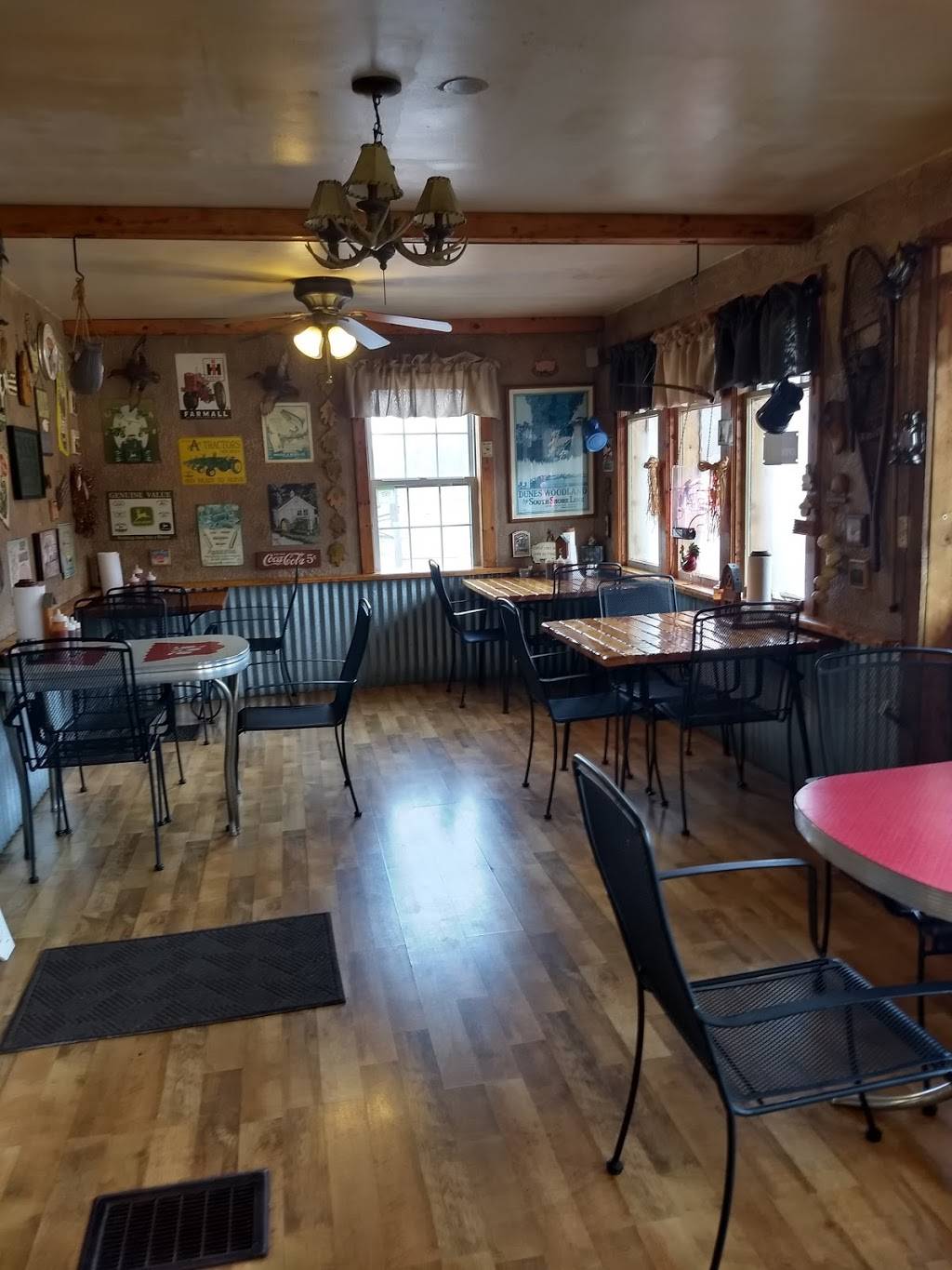 Smokeys Southern Barbeque | restaurant | 375 Hwy 20, Chesterton, IN 46304, USA | 2198781418 OR +1 219-878-1418