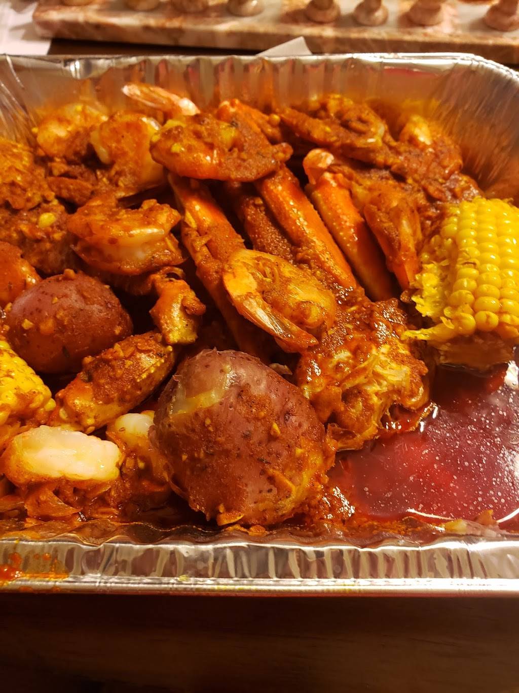 Jonah’s Cajun seafood | restaurant | 324 W Broadway Ave, Minneapolis, MN 55411, USA | 6125295555 OR +1 612-529-5555