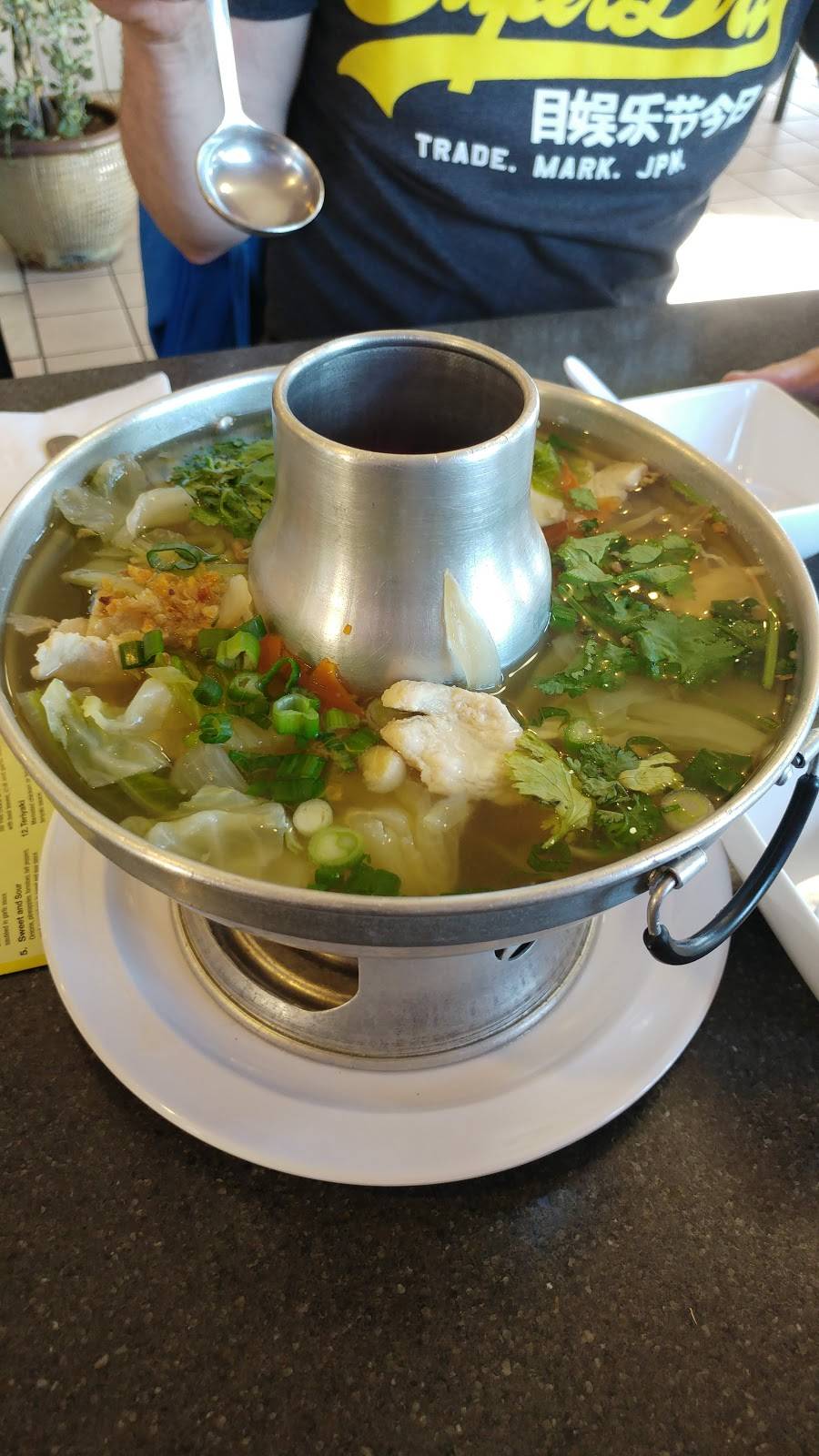 Prems Thai Kitchen | restaurant | 9048 Woodley Ave, North Hills, CA 91343, USA | 8188307555 OR +1 818-830-7555