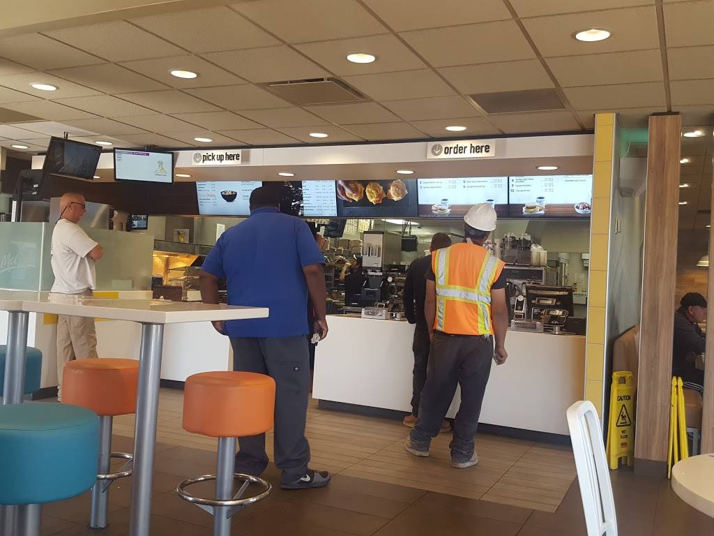 McDonalds | cafe | 2345 El Cajon Blvd, San Diego, CA 92104, USA | 6192993078 OR +1 619-299-3078