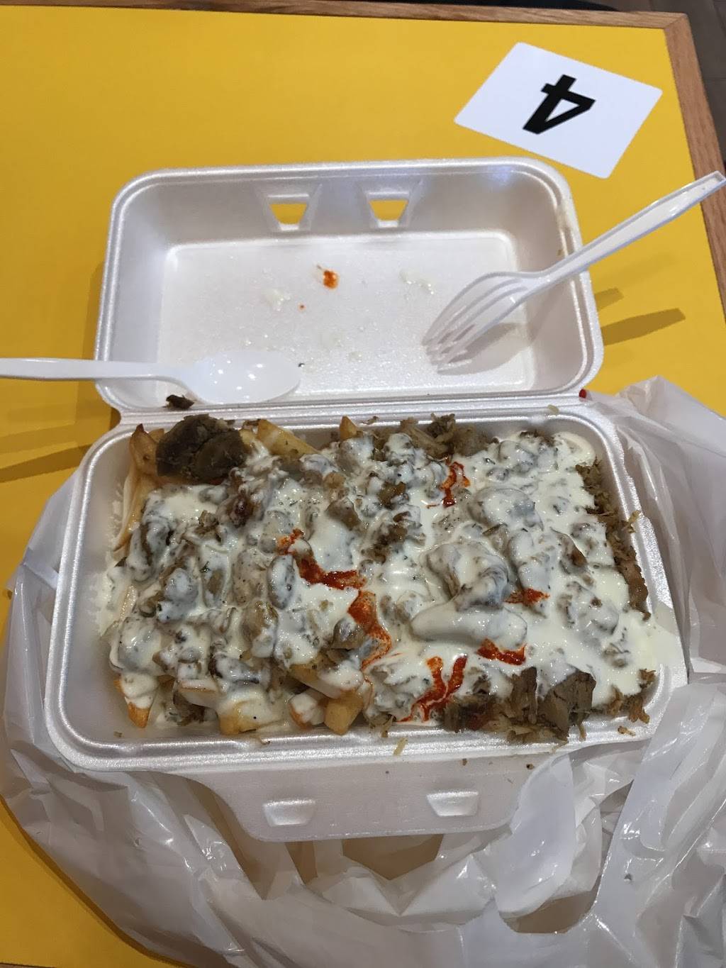 Osmows Shawarma | restaurant | 3221 Derry Rd W # 8, Mississauga, ON L5N 7L7, Canada | 9058244555 OR +1 905-824-4555