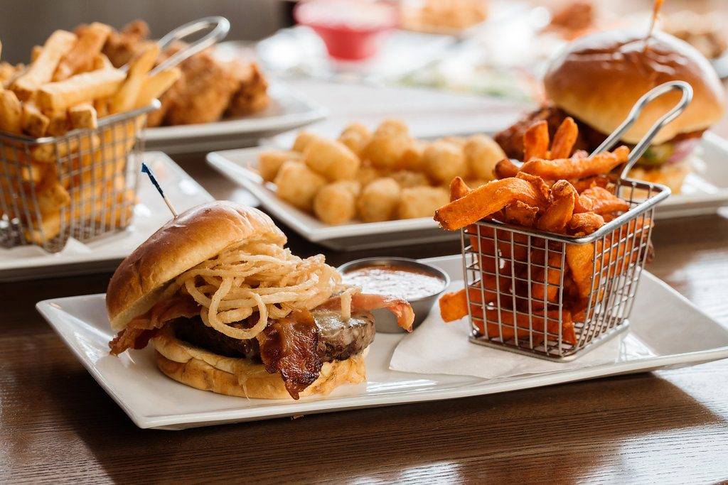 Eds Tavern | restaurant | 10719 Rodeo Drive, Lakewood Ranch, FL 34202, USA | 9419070400 OR +1 941-907-0400