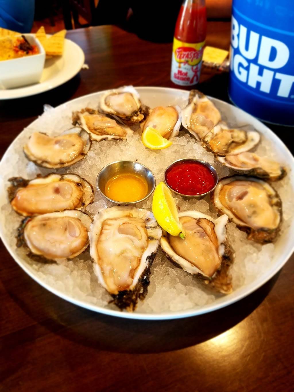 Hickory Tavern | restaurant | 141 Pelham Dr a, Columbia, SC 29209, USA | 8036384103 OR +1 803-638-4103