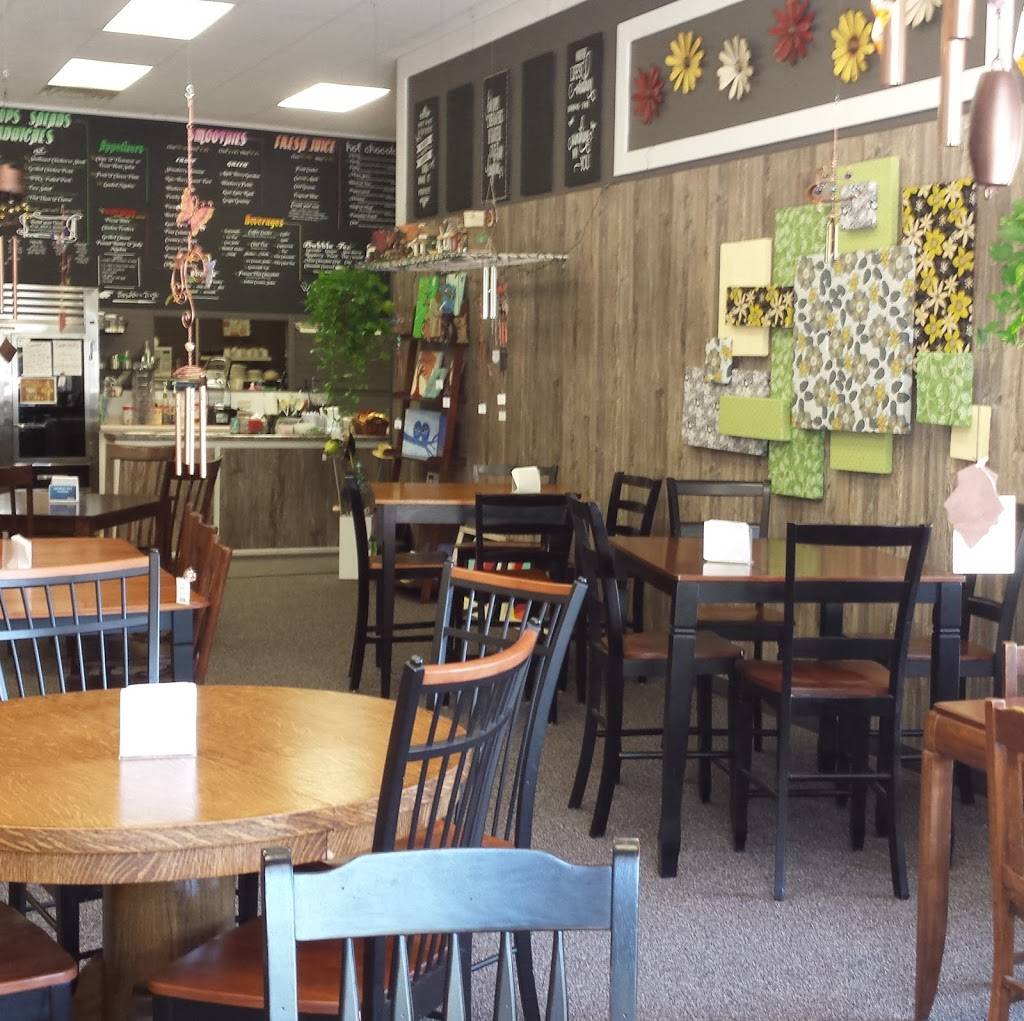 The Green Vine | cafe | 102 4th Ave, Baraboo, WI 53913, USA | 6083561893 OR +1 608-356-1893