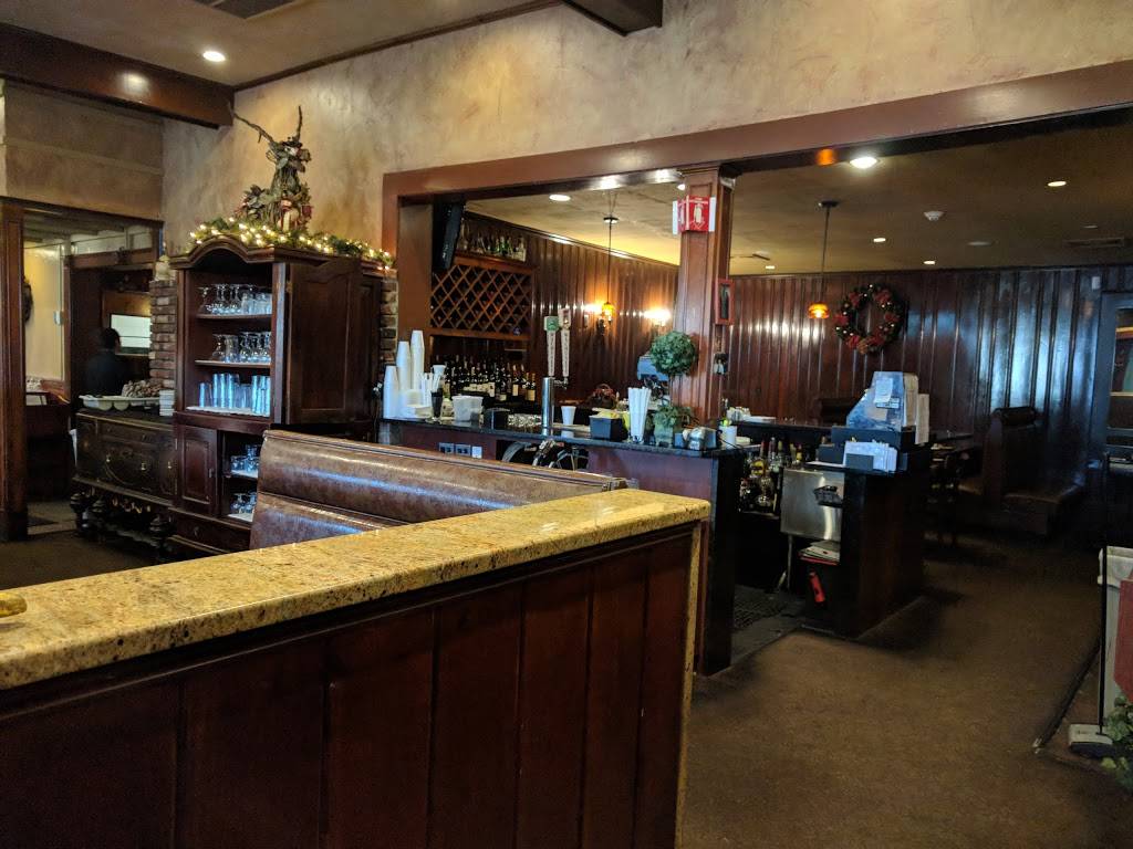 Dinos Restaurant | restaurant | 13 Lord St, Worcester, MA 01604, USA | 5087539978 OR +1 508-753-9978