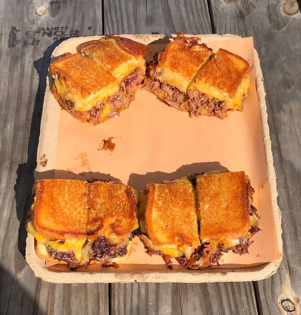 Smokin Zs BBQ | restaurant | 3115 Hwy 6, Hitchcock, TX 77563, USA | 2816059988 OR +1 281-605-9988