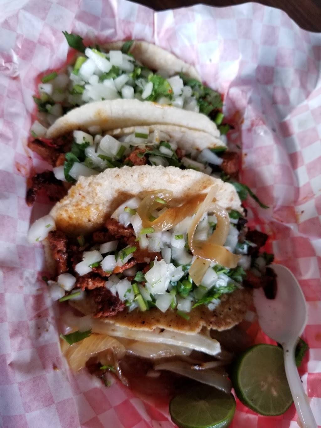 Ricos Elotes El Tocallo | restaurant | 527 Sunset Ave, Dallas, TX 75208, USA | 2149423557 OR +1 214-942-3557