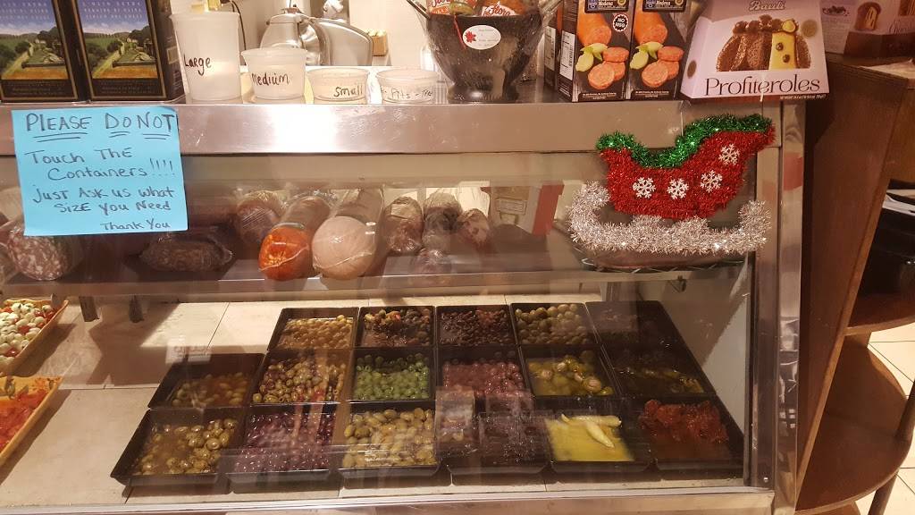 Piccolo Italian Market & Deli | restaurant | 6518 Gateway Ave, Sarasota, FL 34231, USA | 9419232202 OR +1 941-923-2202